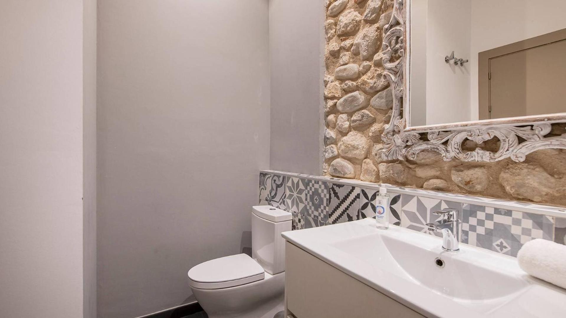 Old Town Duplex With Character Apartment Girona Ngoại thất bức ảnh