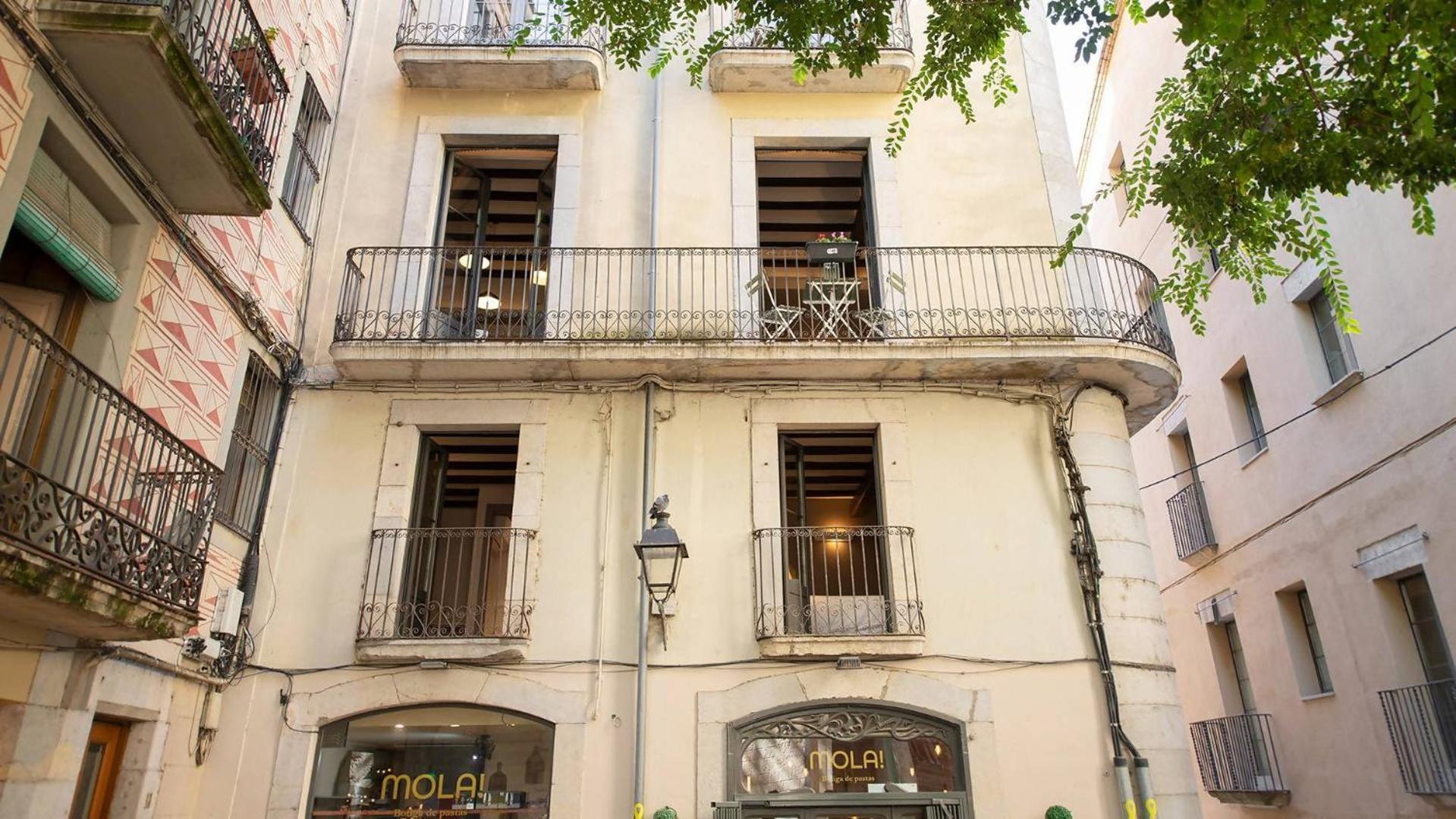 Old Town Duplex With Character Apartment Girona Ngoại thất bức ảnh