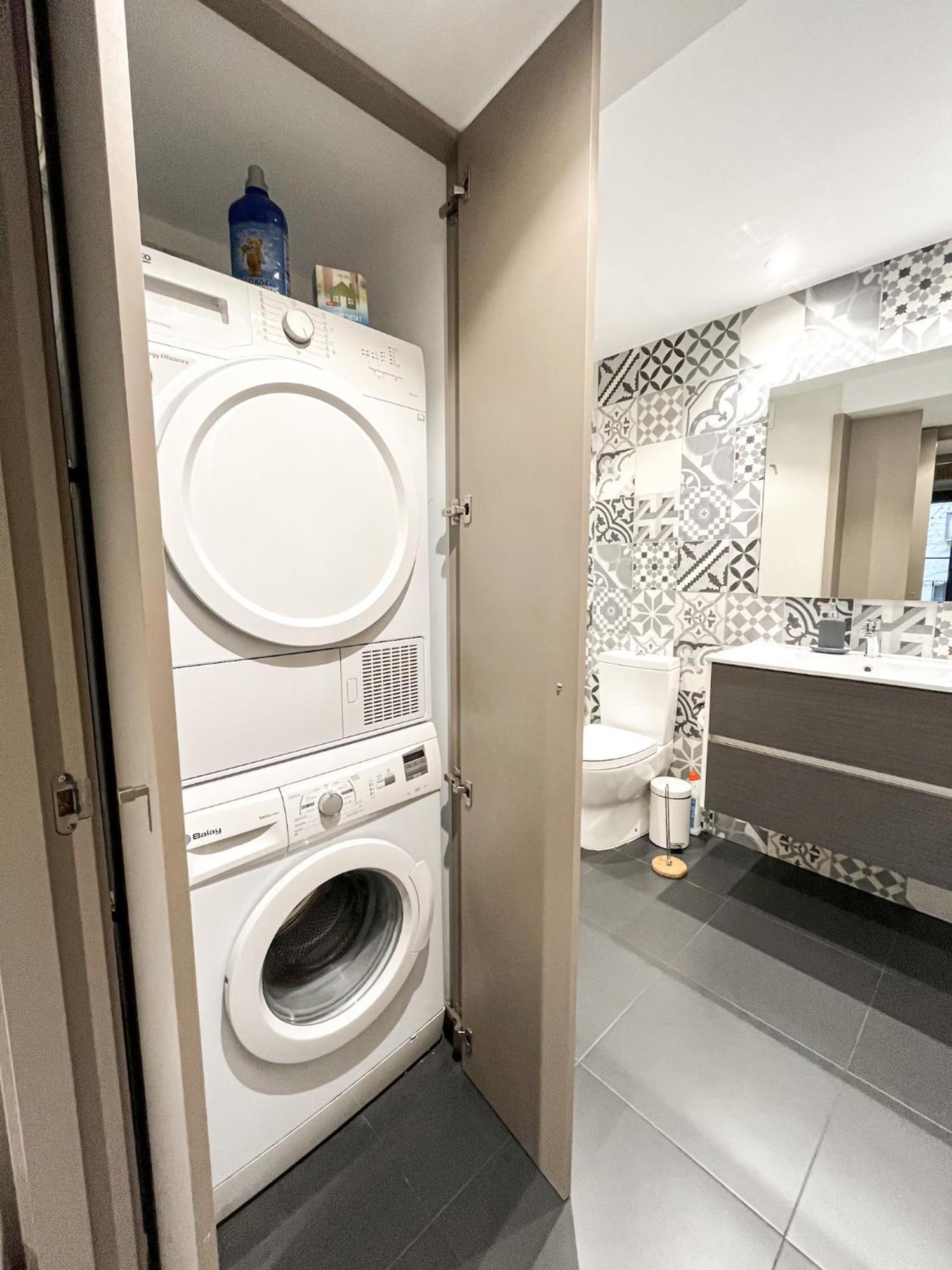 Old Town Duplex With Character Apartment Girona Ngoại thất bức ảnh