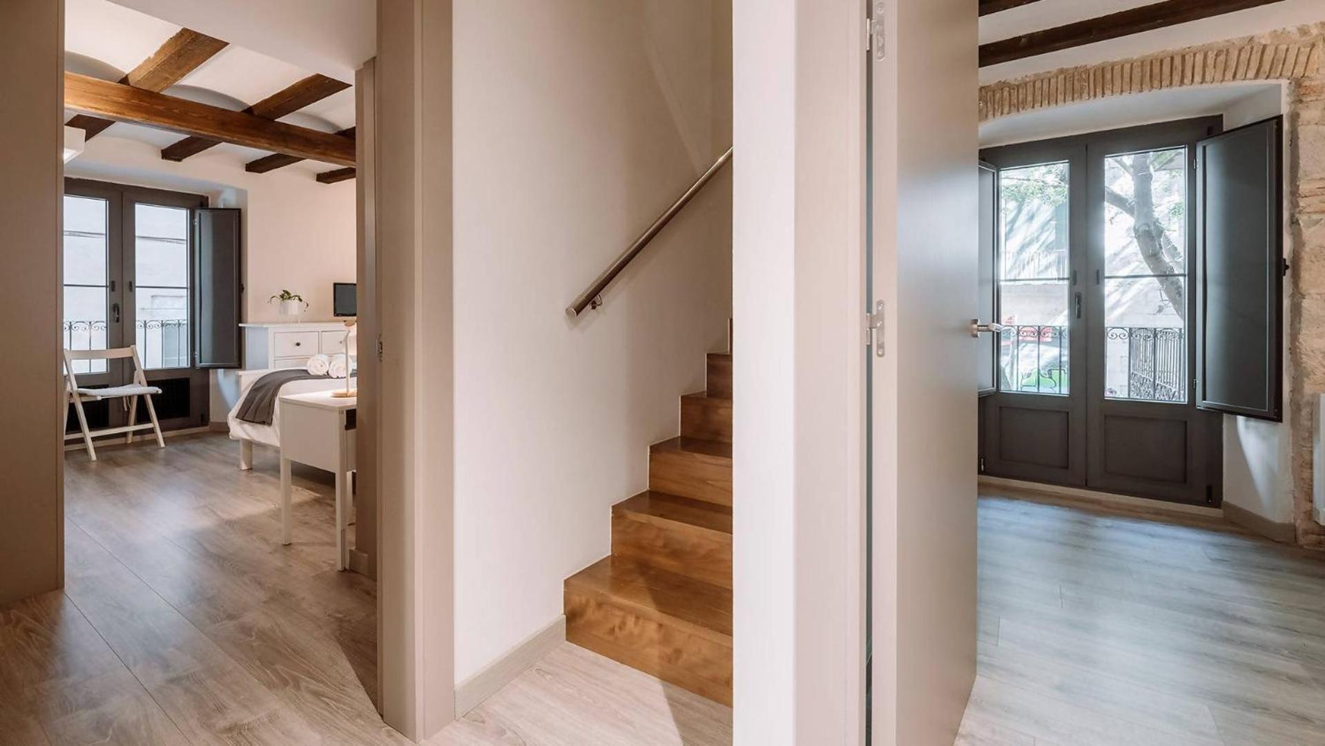 Old Town Duplex With Character Apartment Girona Ngoại thất bức ảnh