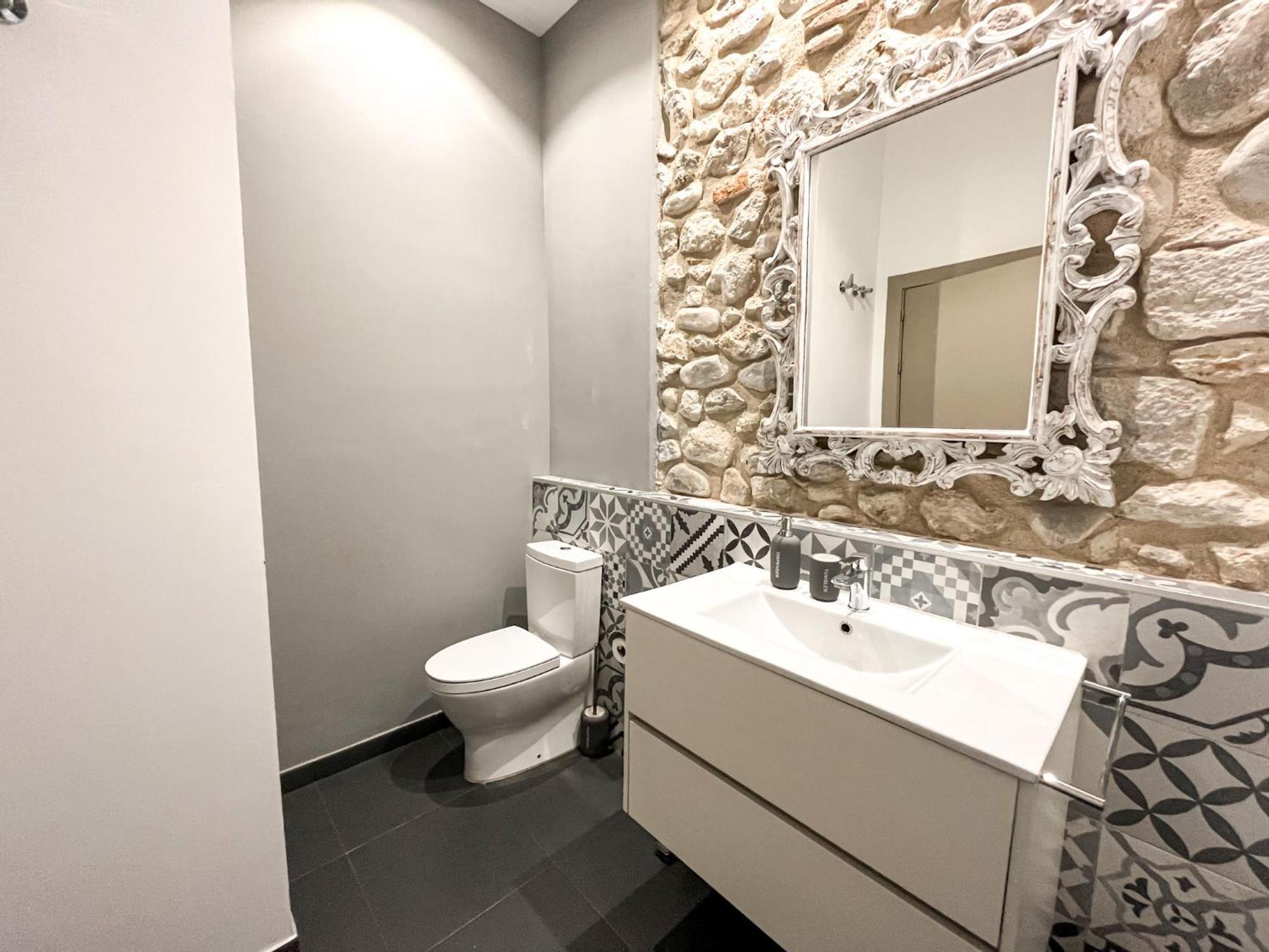 Old Town Duplex With Character Apartment Girona Ngoại thất bức ảnh
